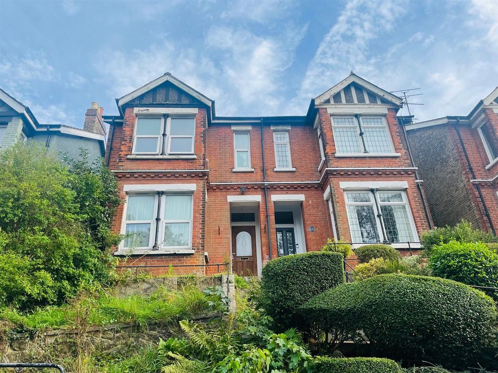 3 bed property for sale in Folkestone Road, Dover CT17, £275,000 Zoopla