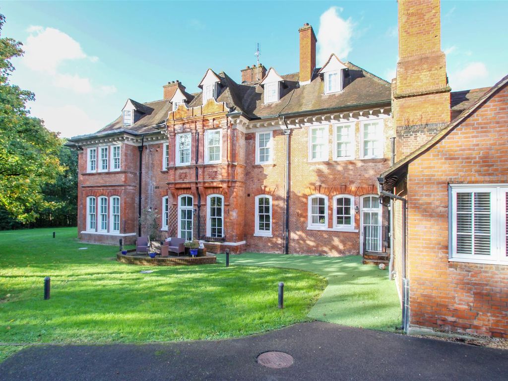 2 bed for sale in Highgrove House, Lidgould Grove, Ruislip