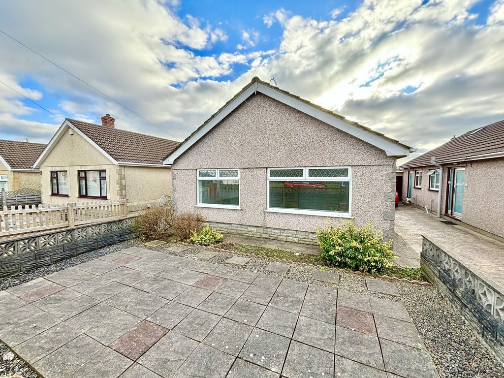 3 bed detached bungalow for sale in Ullswater Crescent, Morriston