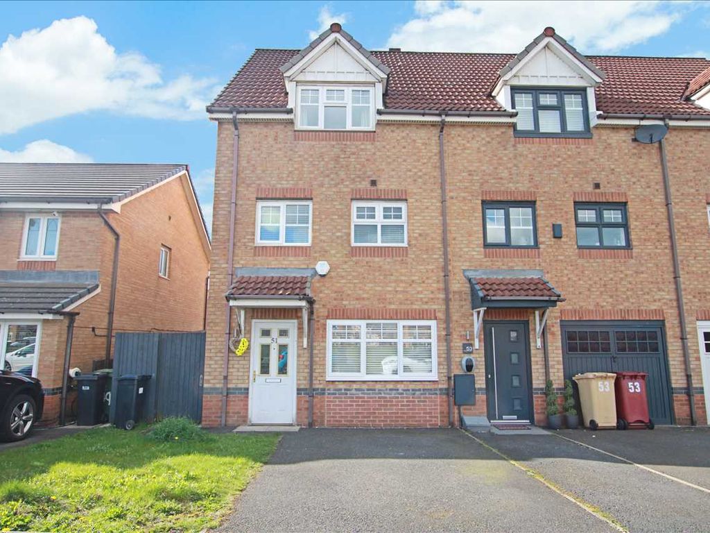 4 bed town house for sale in Madison Park, Westhoughton, Bolton BL5