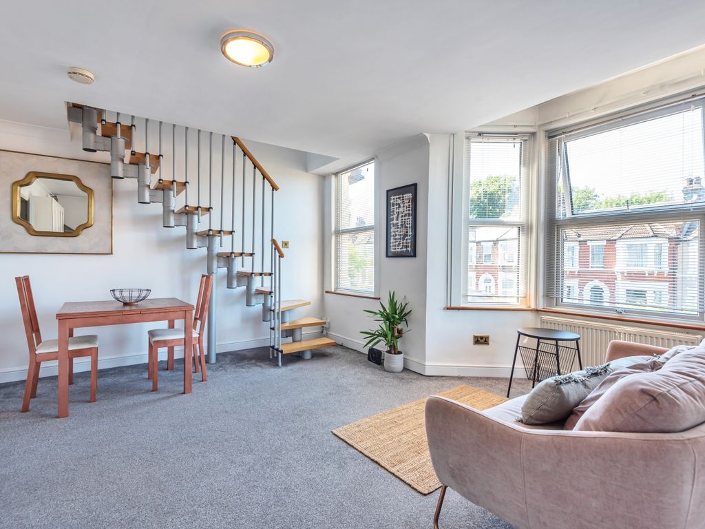 2 bed flat for sale in Torridon Road, London SE6 Zoopla