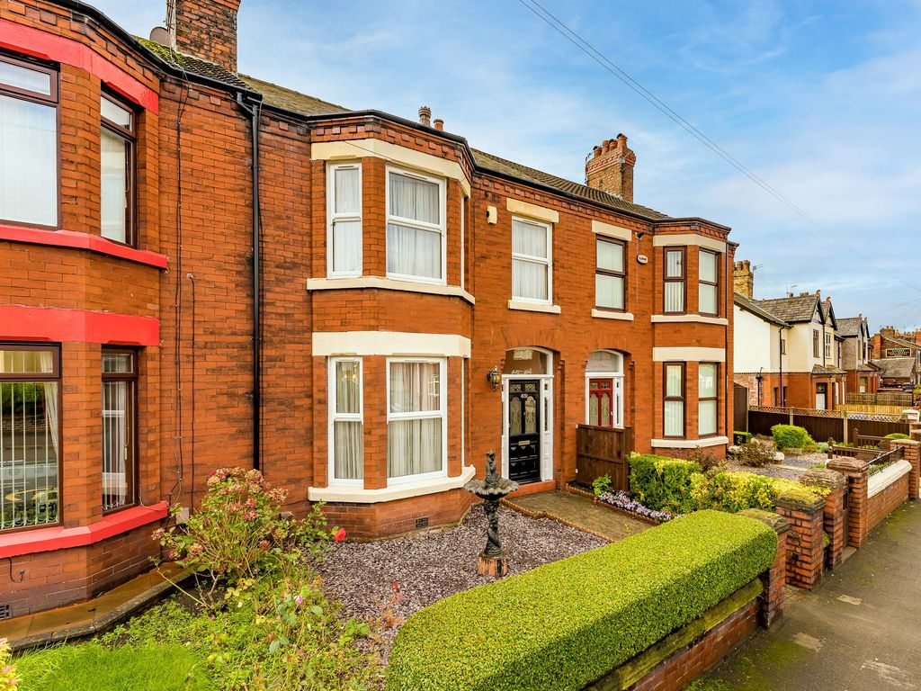 3 bed terraced house for sale in Liverpool Road, Widnes WA8, £215,000