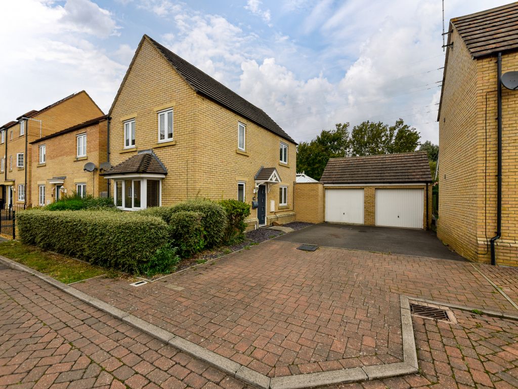 4 bed detached house for sale in Baldwin Drive, Sugar Way, Peterborough