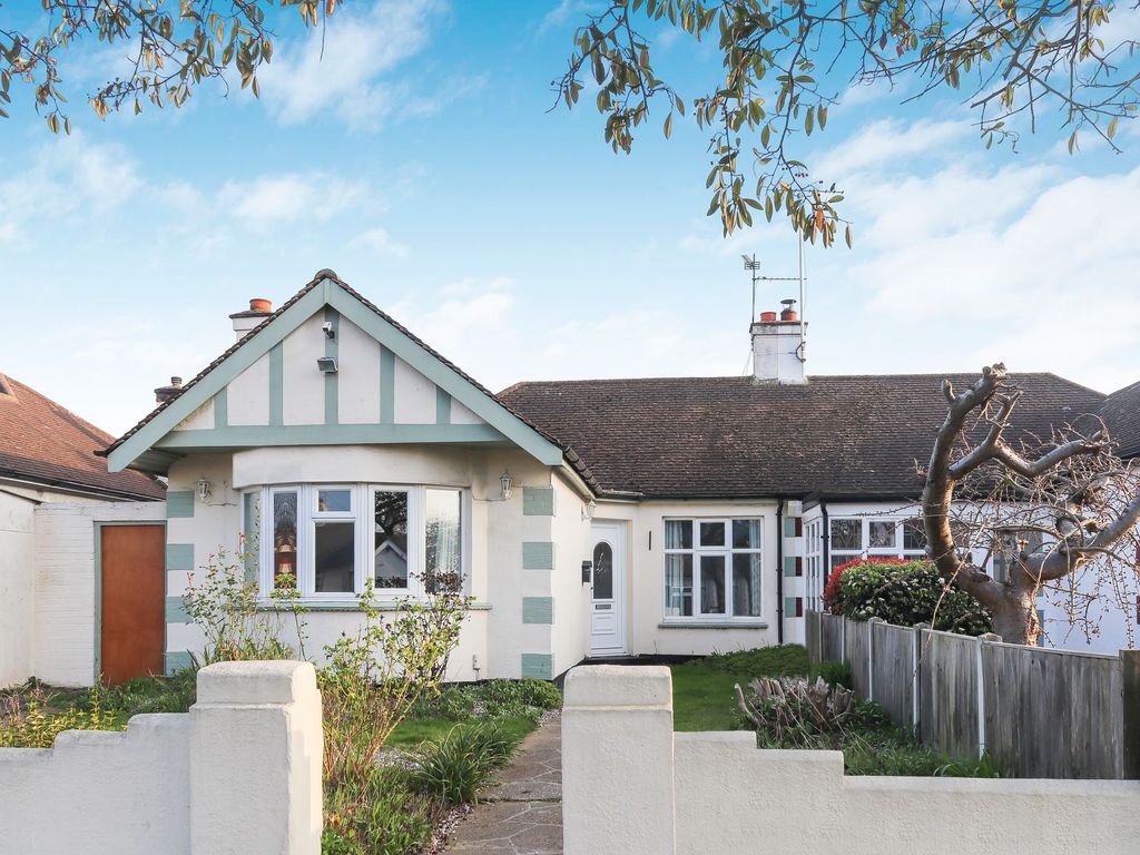 2 bed semidetached house for sale in Oaken Grange Drive, SouthendOn