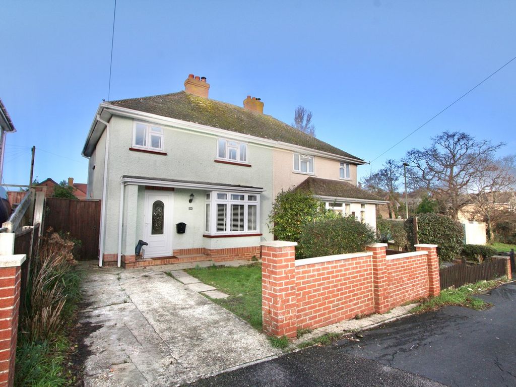 3 bed semidetached house for sale in Highfield Avenue, Lymington SO41