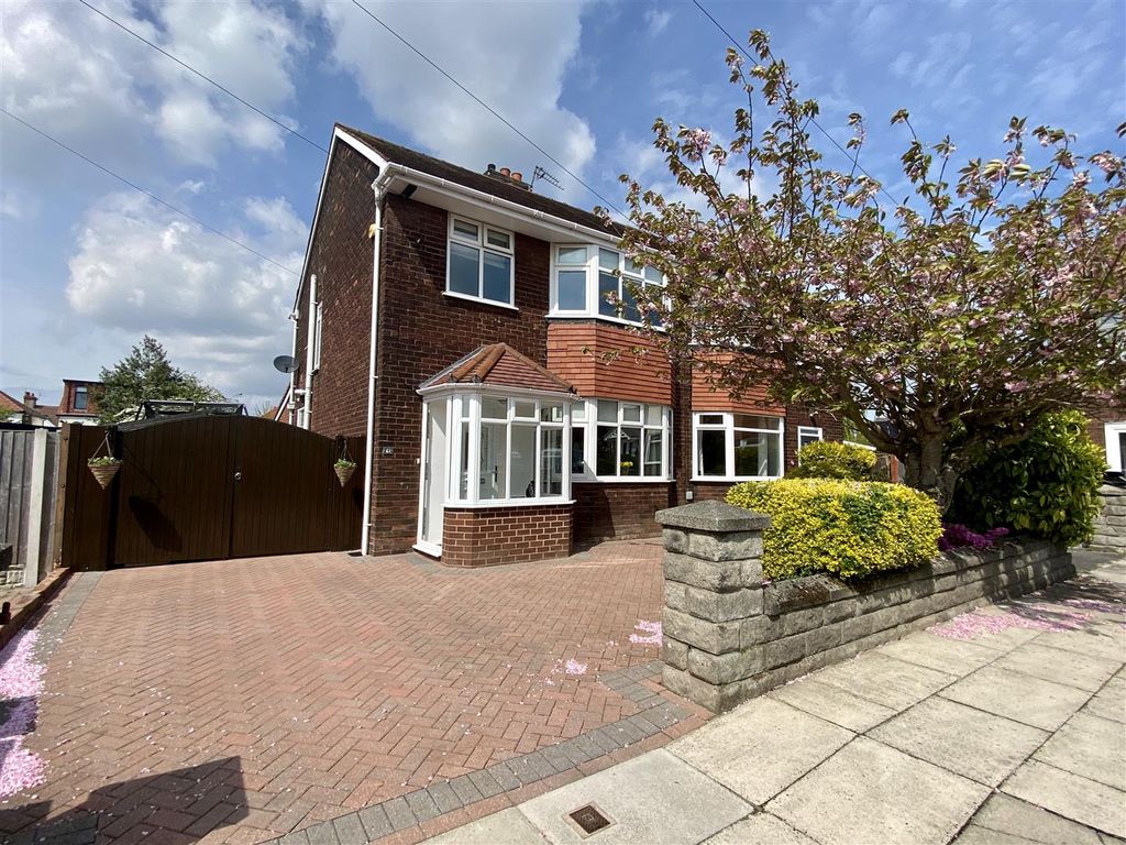 3 bed semidetached house for sale in Moorfield Road, Crosby, Liverpool