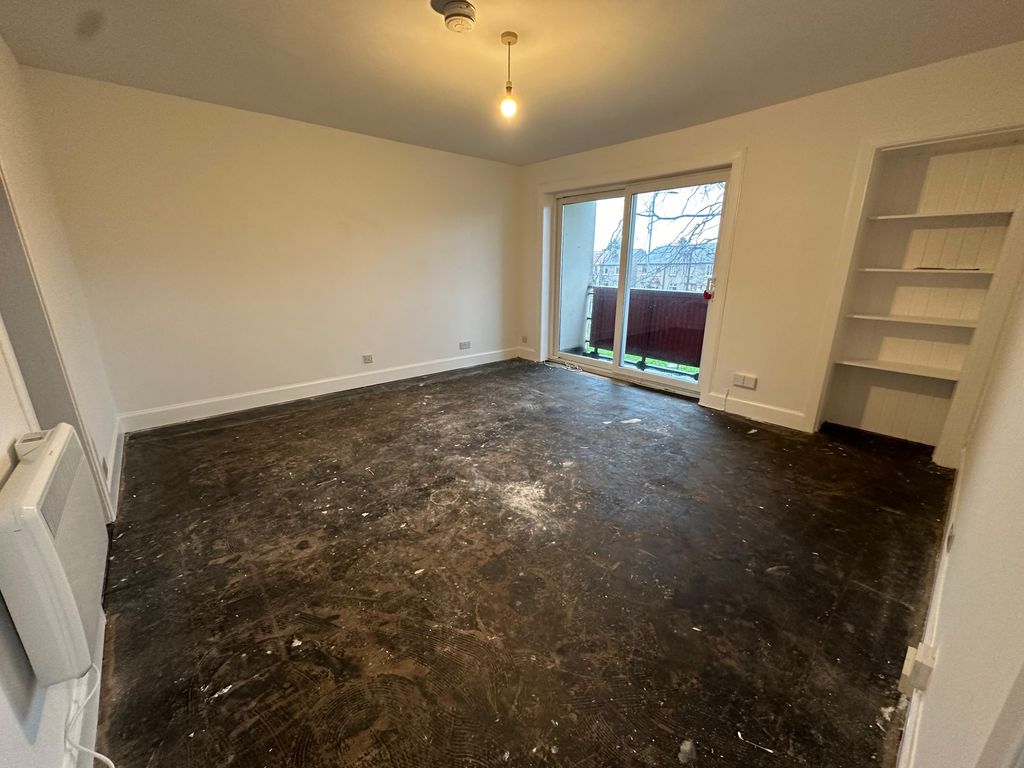 2 bed flat to rent in 78 Bowhouse Road, Grangemouth FK3, £750 pcm Zoopla