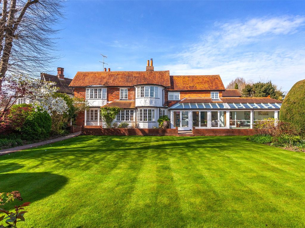 6 bed detached house for sale in Mill Road, Marlow SL7, £3,250,000 Zoopla