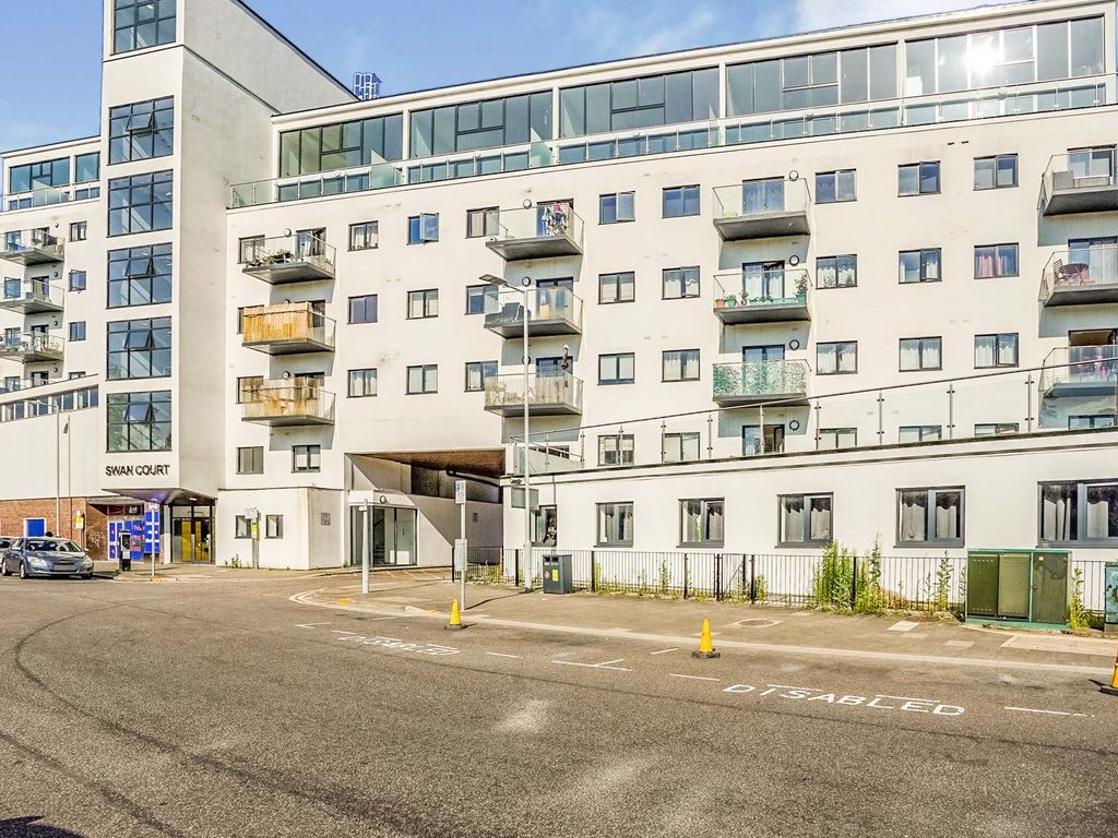 1 bed flat to rent in Waterhouse Street, Hemel Hempstead HP1, £1,100