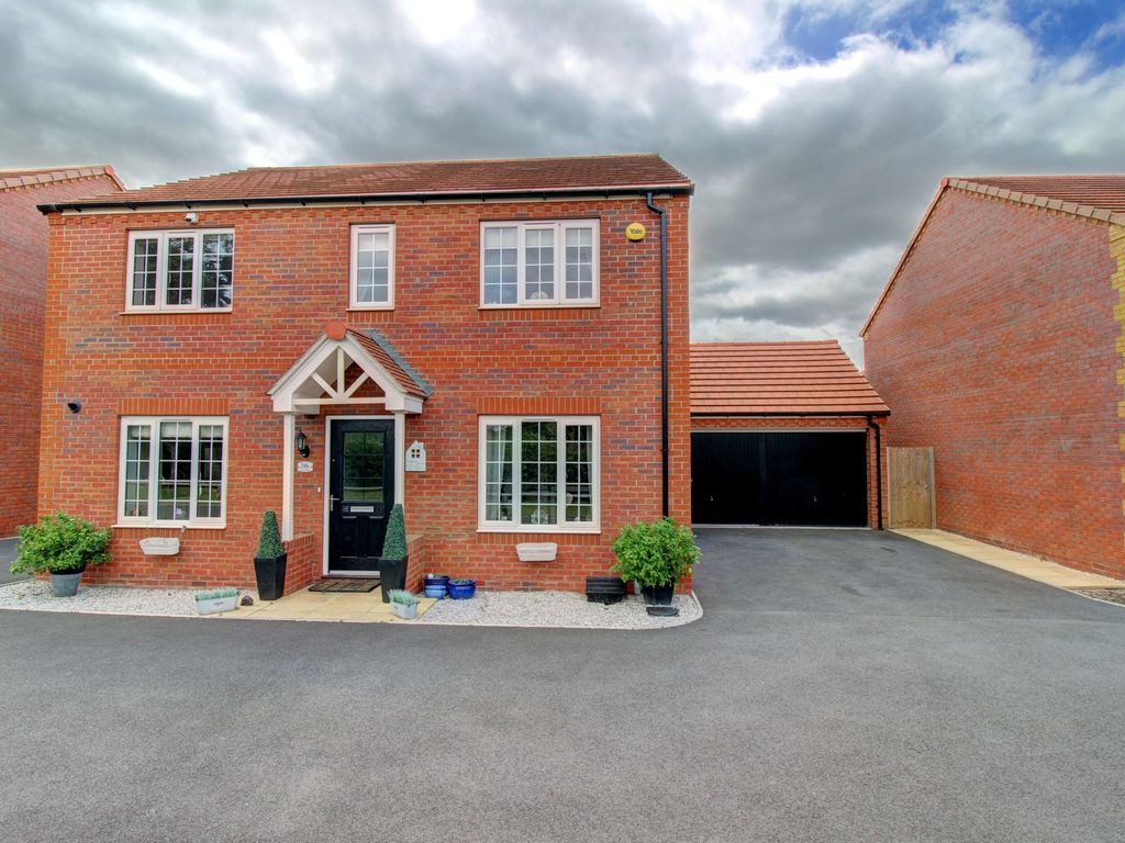 4 bed detached house for sale in Hoo Walk, Polesworth, Tamworth B78