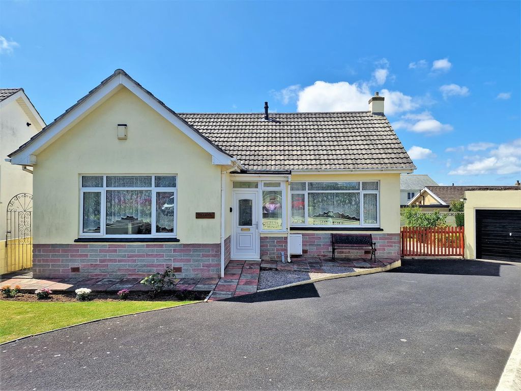 2 bed detached bungalow for sale in Stafford Close, Newquay TR7 Zoopla