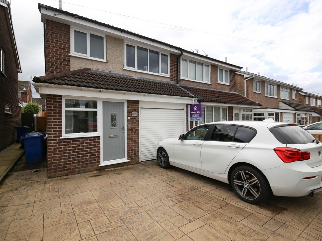 3 bed semidetached house for sale in Ash Close, Appley Bridge, Wigan