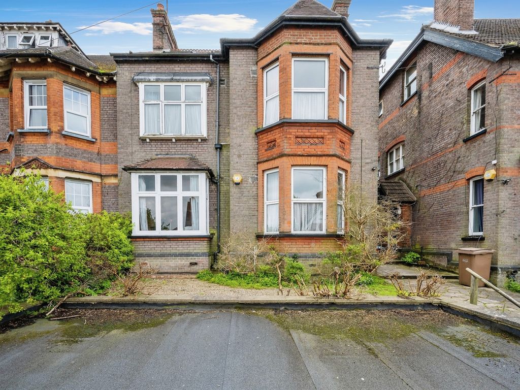 5 bed semidetached house for sale in Downs Road, Luton LU1 Zoopla