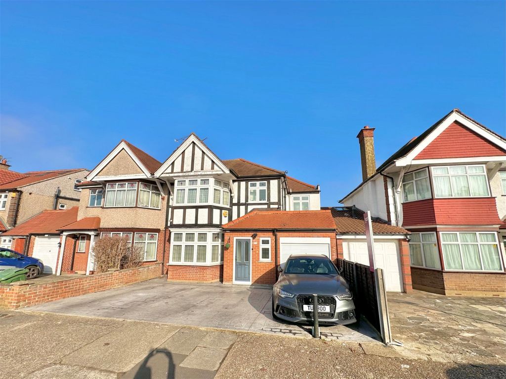 4 bed semidetached house for sale in Avenue, Kenton, Harrow