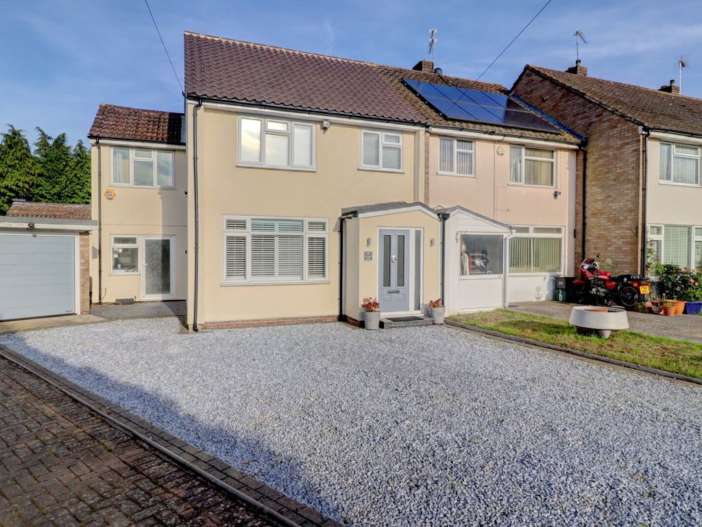 4 bed detached house for sale in Orchard Park, Holmer Green, High