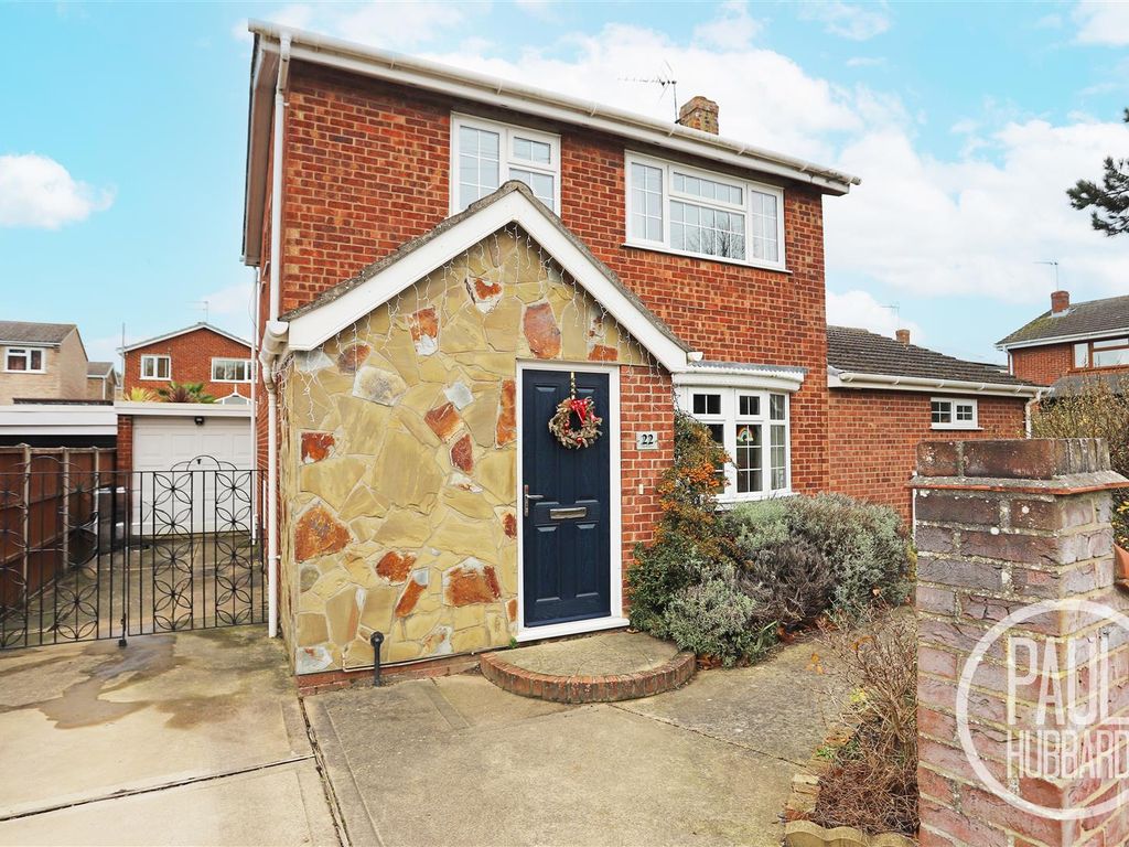 4 bed detached house for sale in Sands Lane, Oulton NR32, £325,000 Zoopla