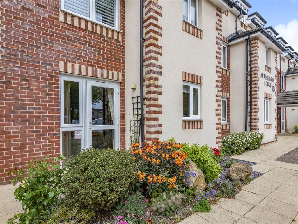 St Richards Lodge, Spitalfield Lane, Chichester PO19