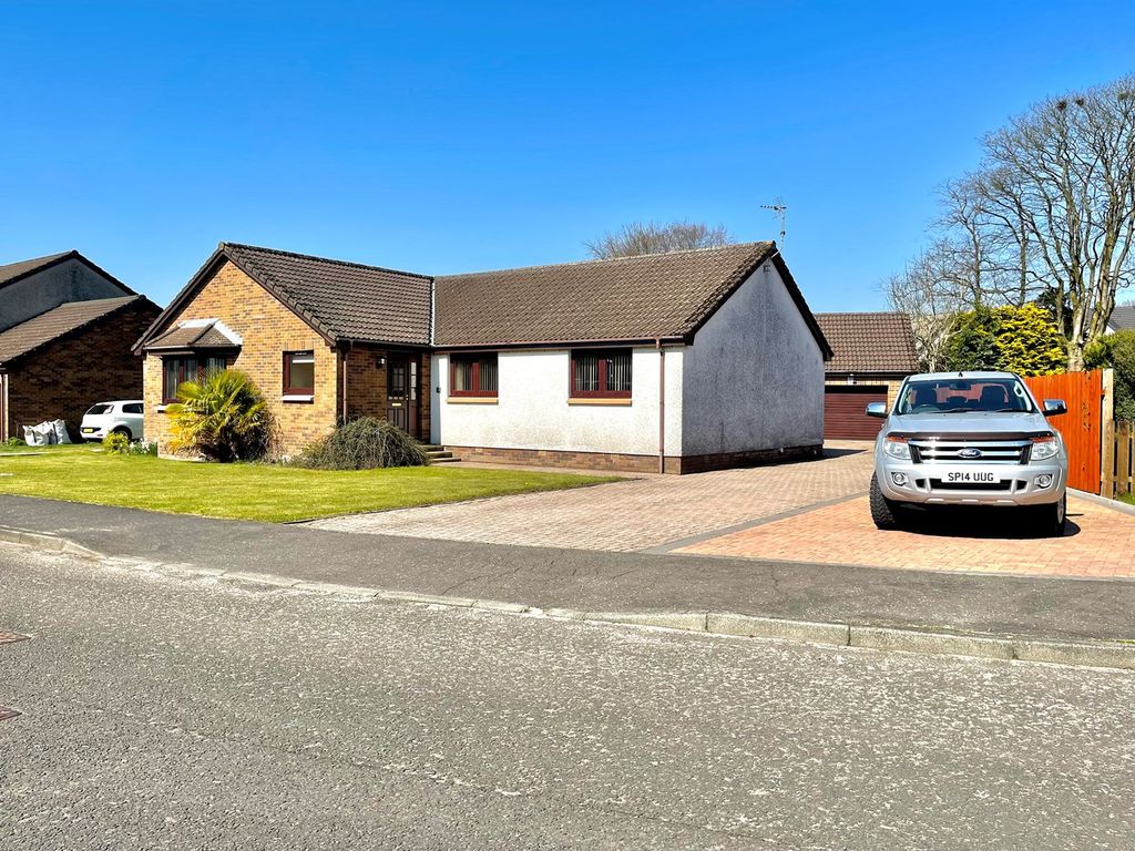 4 bed bungalow for sale in 26 West Crook Way, KinrossShire, Crook Of Devon KY13 Zoopla