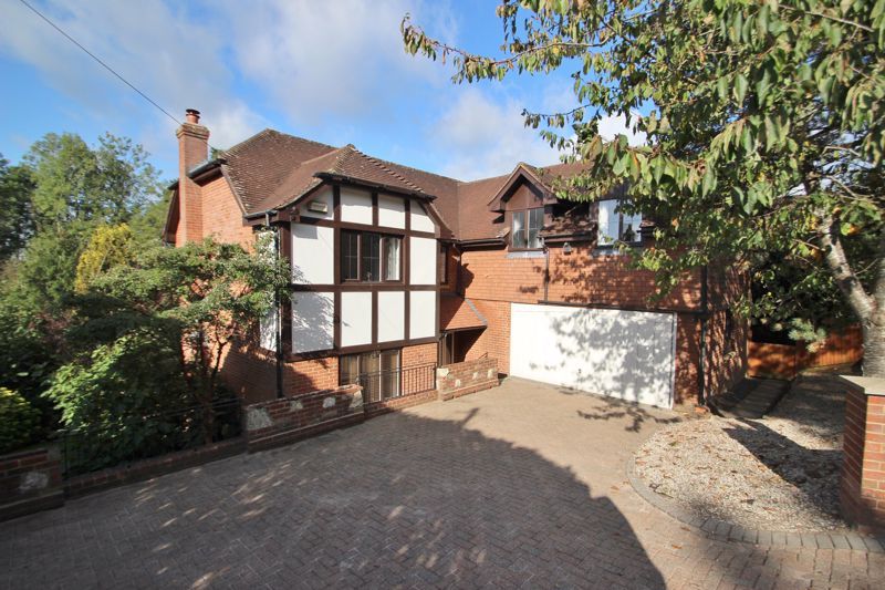 5 bed property for sale in Stone Cross Road, Mayfield TN20, £850,000