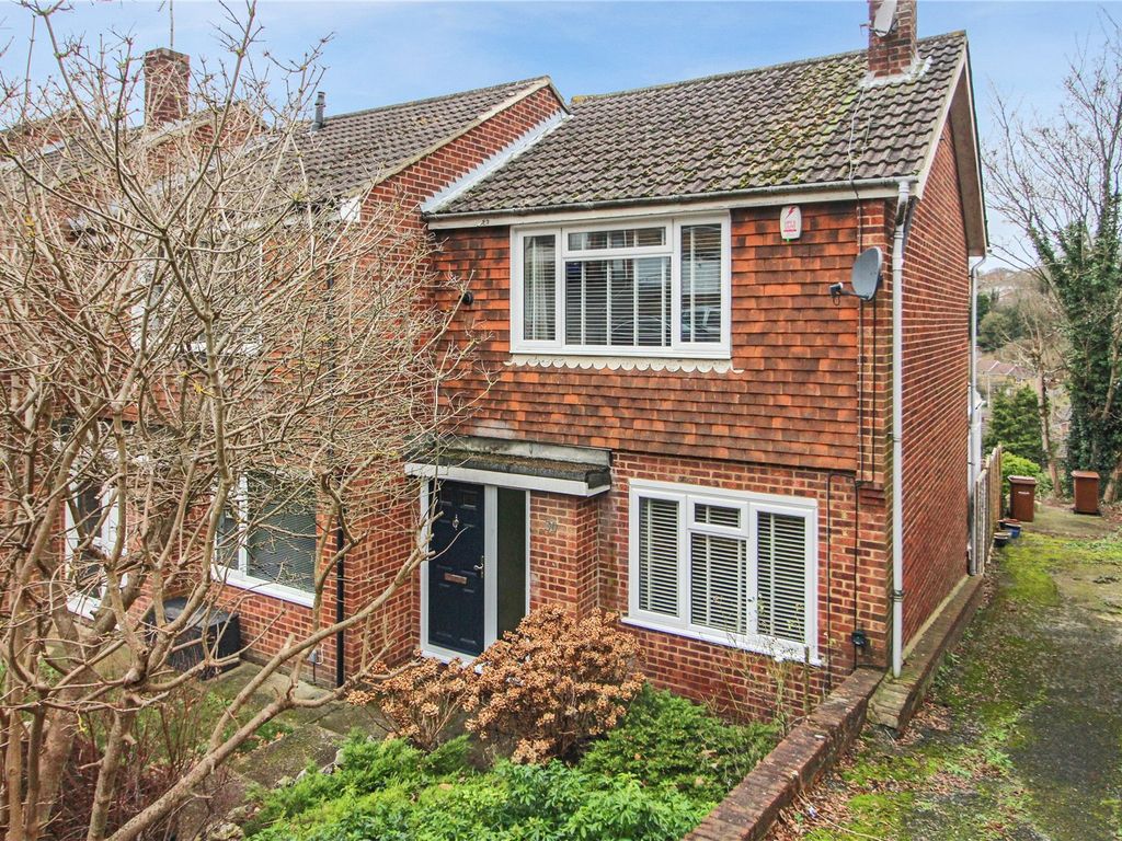 2 bed end terrace house for sale in Wetheral Drive, Walderslade