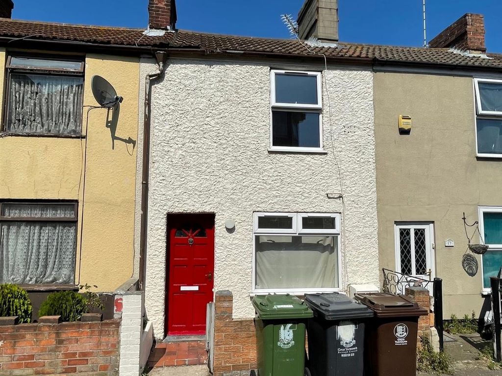 2 bed terraced house for sale in Napoleon Place, Great Yarmouth NR30, £