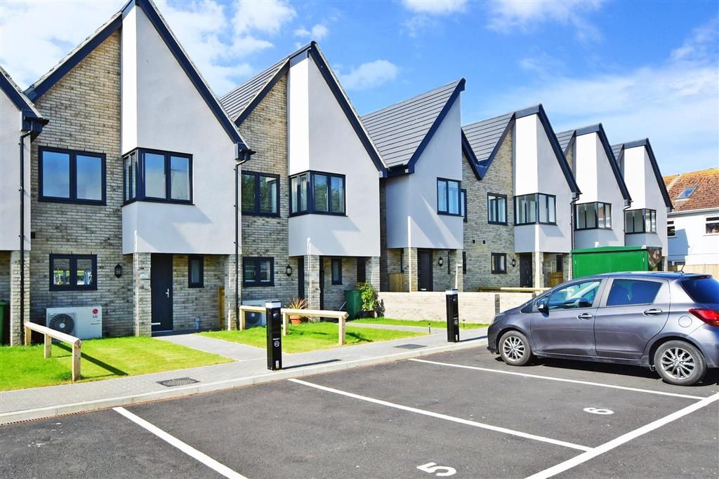 New home, 3 bed terraced house for sale in Second Road, Peacehaven