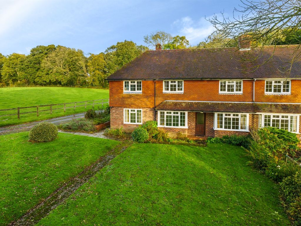 3 bed semidetached house for sale in Oaktree Cottage, Ingram's Green