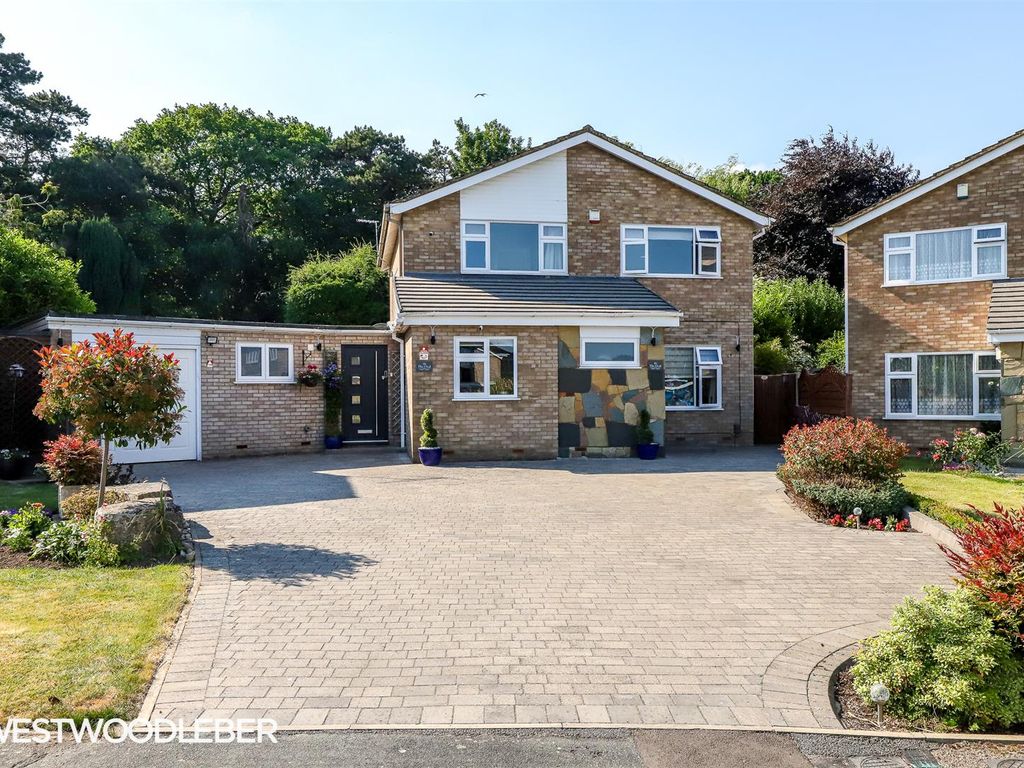 5 bed detached house for sale in The Oval, Broxbourne EN10 Zoopla