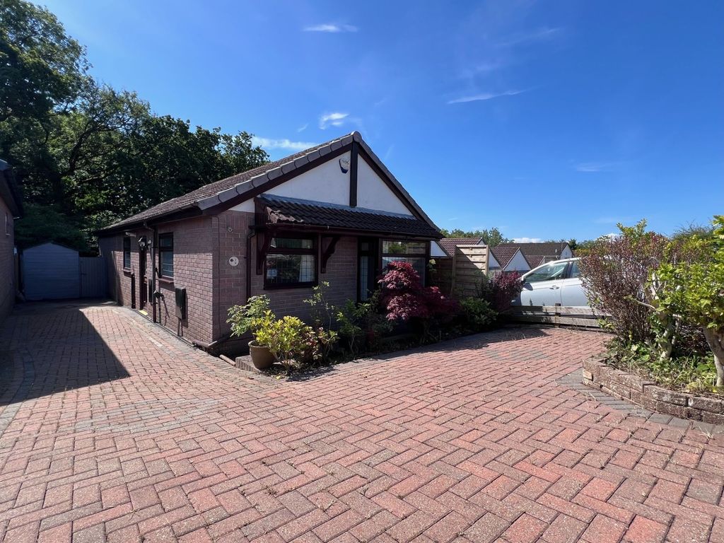 2 bed detached bungalow for sale in Usk Way, Barry CF62, £315,000 Zoopla