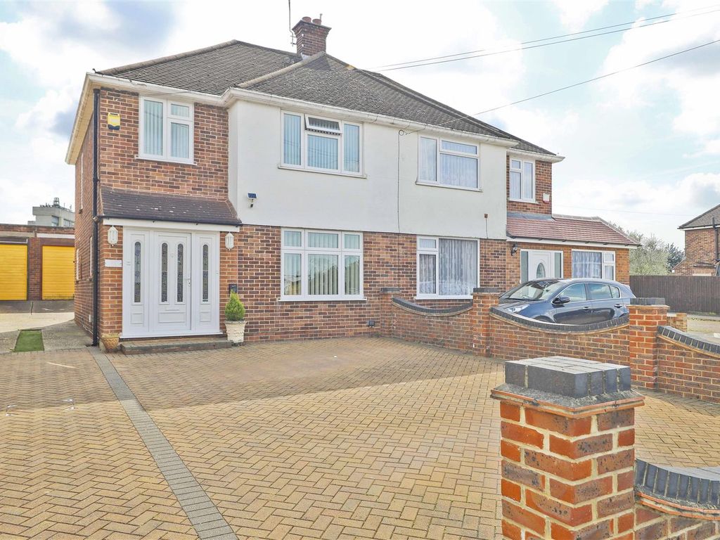 3 bed semidetached house for sale in Peel Way, Uxbridge UB8 Zoopla