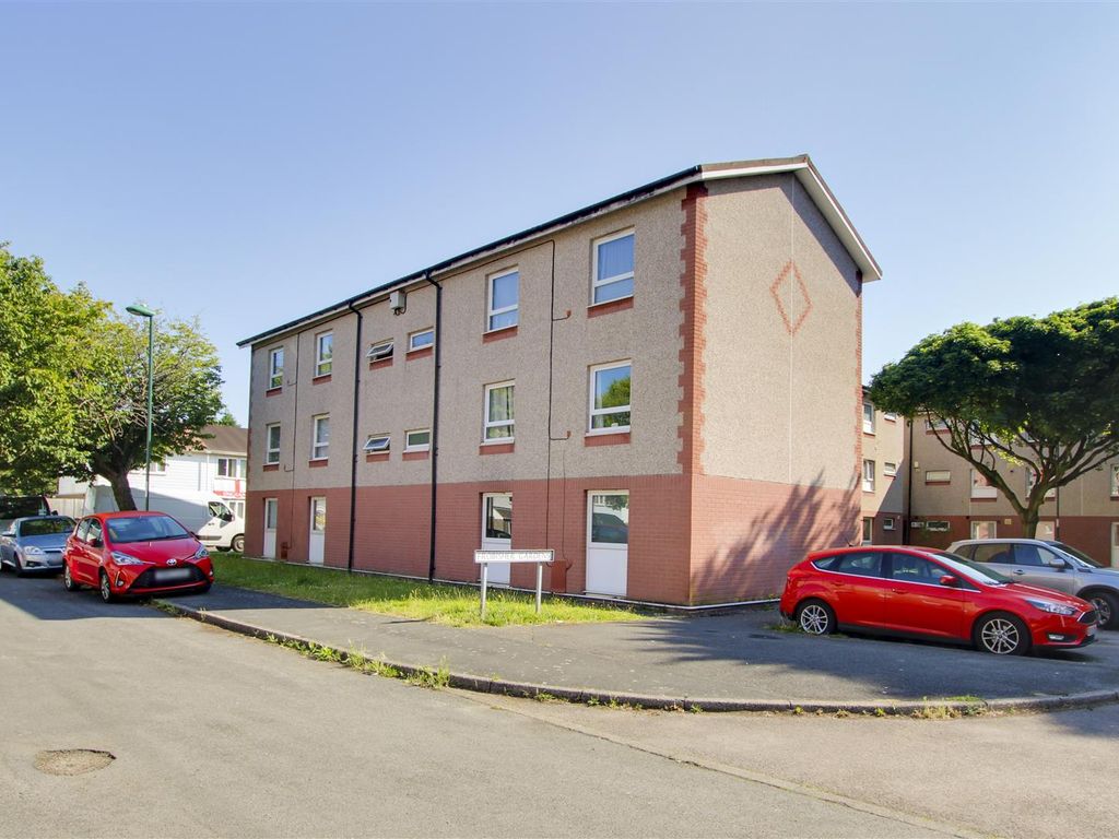 1 bed flat for sale in Frobisher Gardens, Daybrook, Nottinghamshire NG5