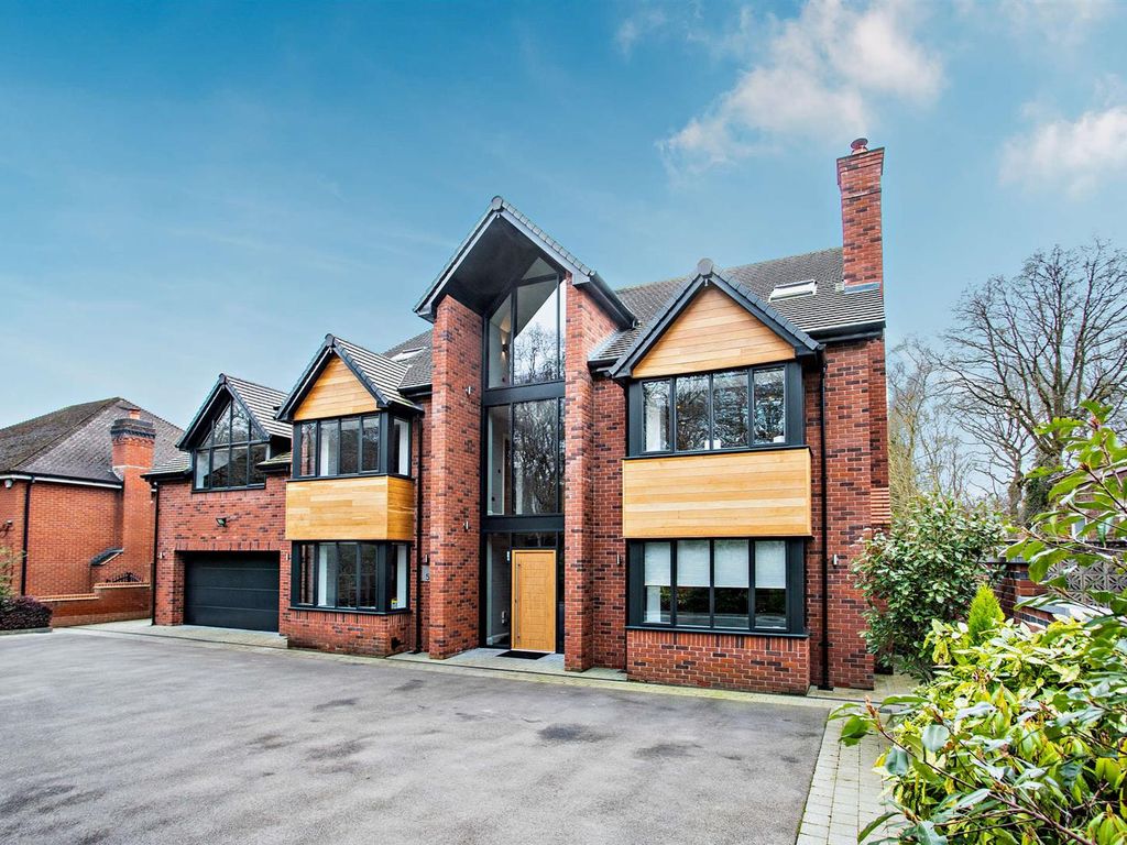 10 bed property for sale in Ashlawn Crescent, Solihull B91, £2,450,000