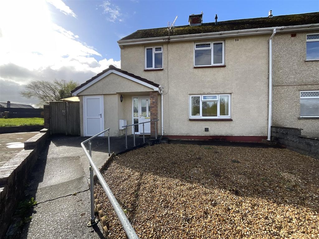 3 bed semidetached house for sale in Brynhafod, Tycroes, Ammanford