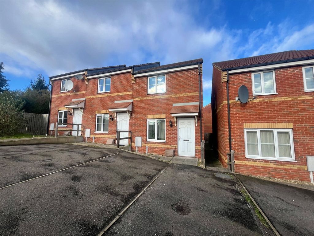 2 bed end terrace house to rent in Connaught Road, Scunthorpe