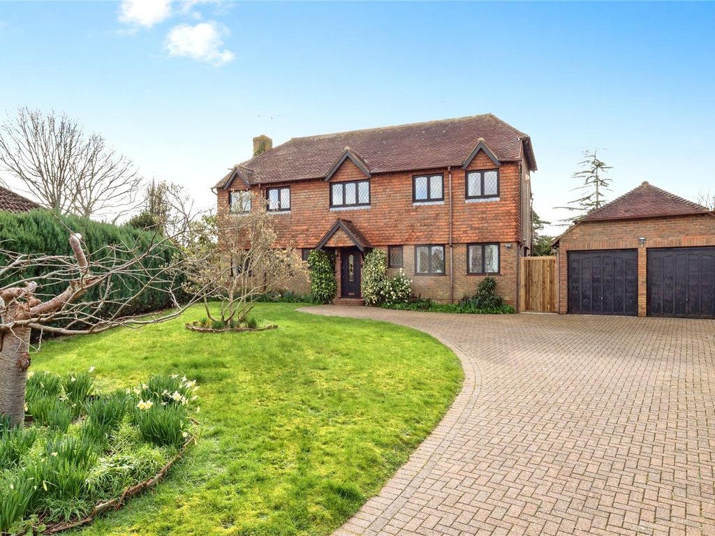 5 bed detached house for sale in Weald View, Staplecross, Robertsbridge