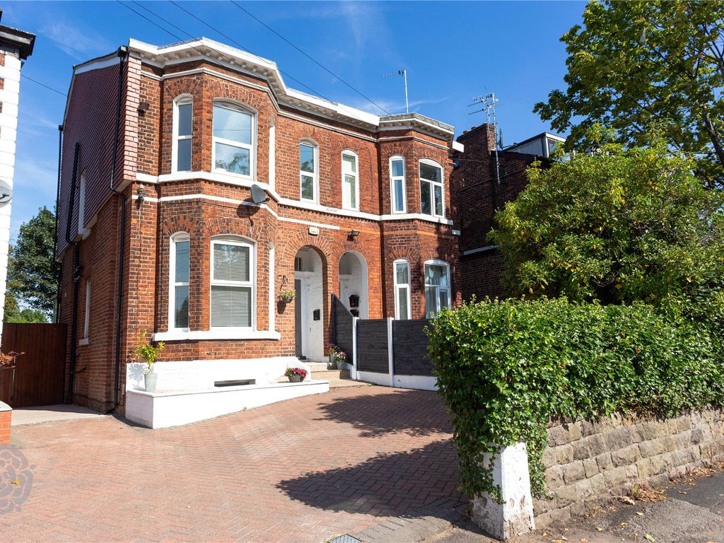 5 bed semidetached house for sale in Victoria Crescent, Eccles, Manchester M30 Zoopla