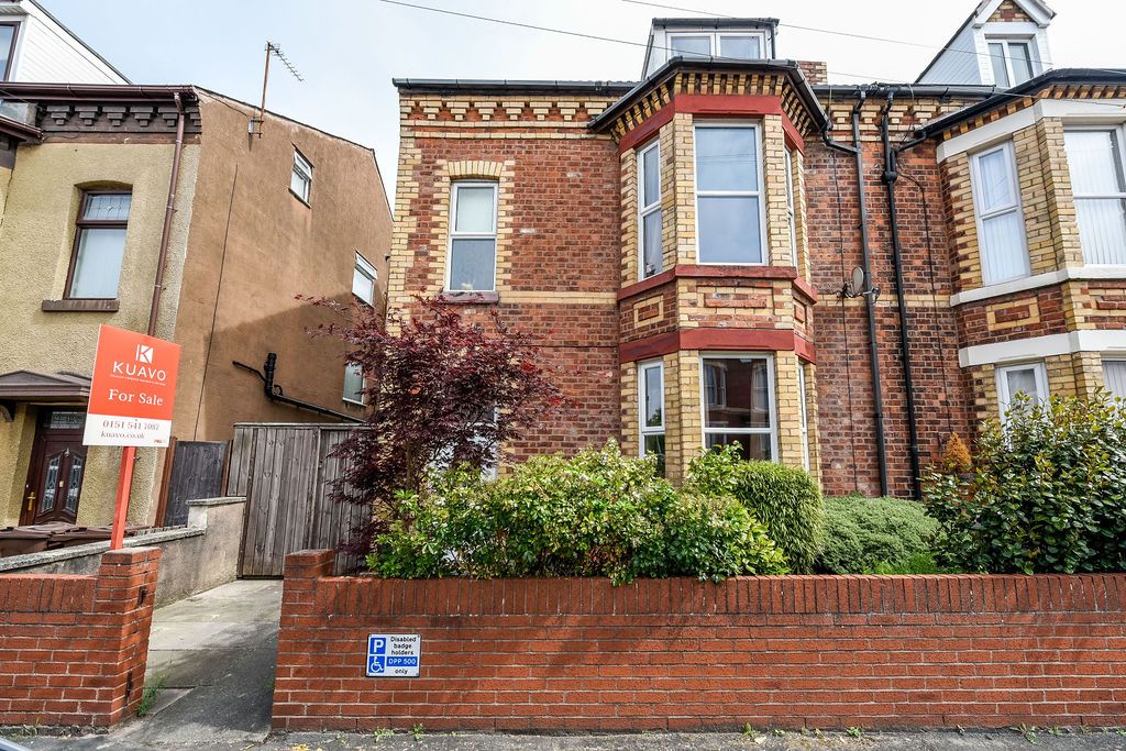 7 bed town house for sale in Regent Road, Crosby L23 Zoopla