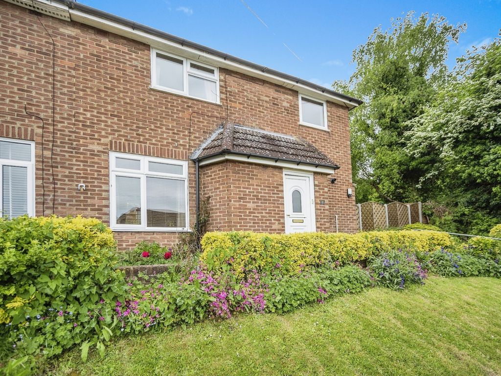 3 bed semidetached house for sale in Pilot Road, Rochester, Kent ME1