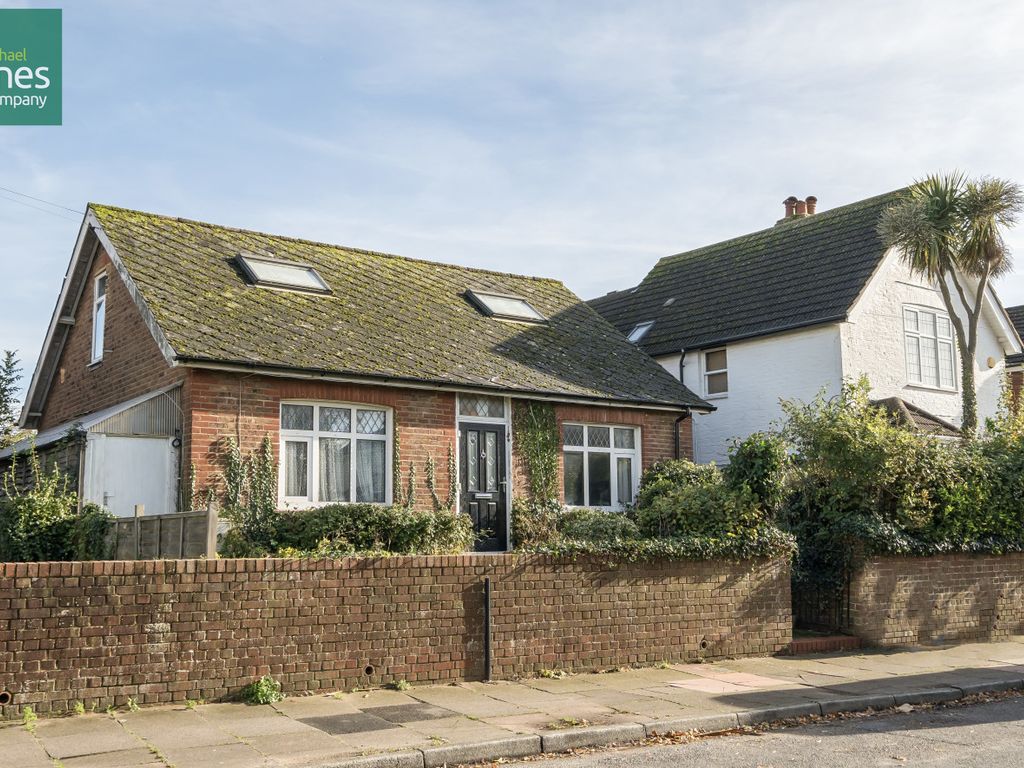 3 bed bungalow to rent in Stone Lane, Salvington, Worthing, West Sussex