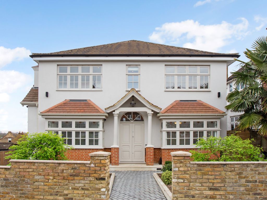 6 bed detached house for sale in Beaconsfield Road, London SE3, £