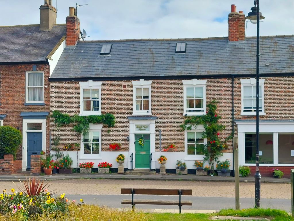 5 bed terraced house for sale in Front Street, Greatham, Hartlepool