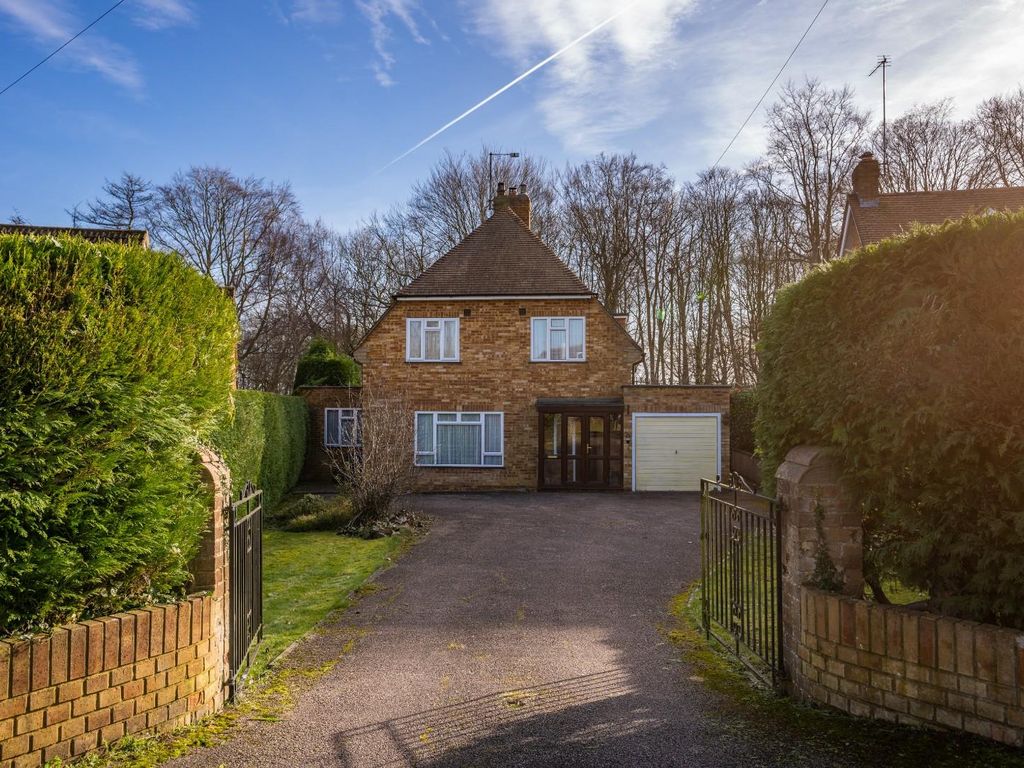 3 bed detached house for sale in St Leonards Road, Chesham Bois, Amersham, Buckinghamshire HP6