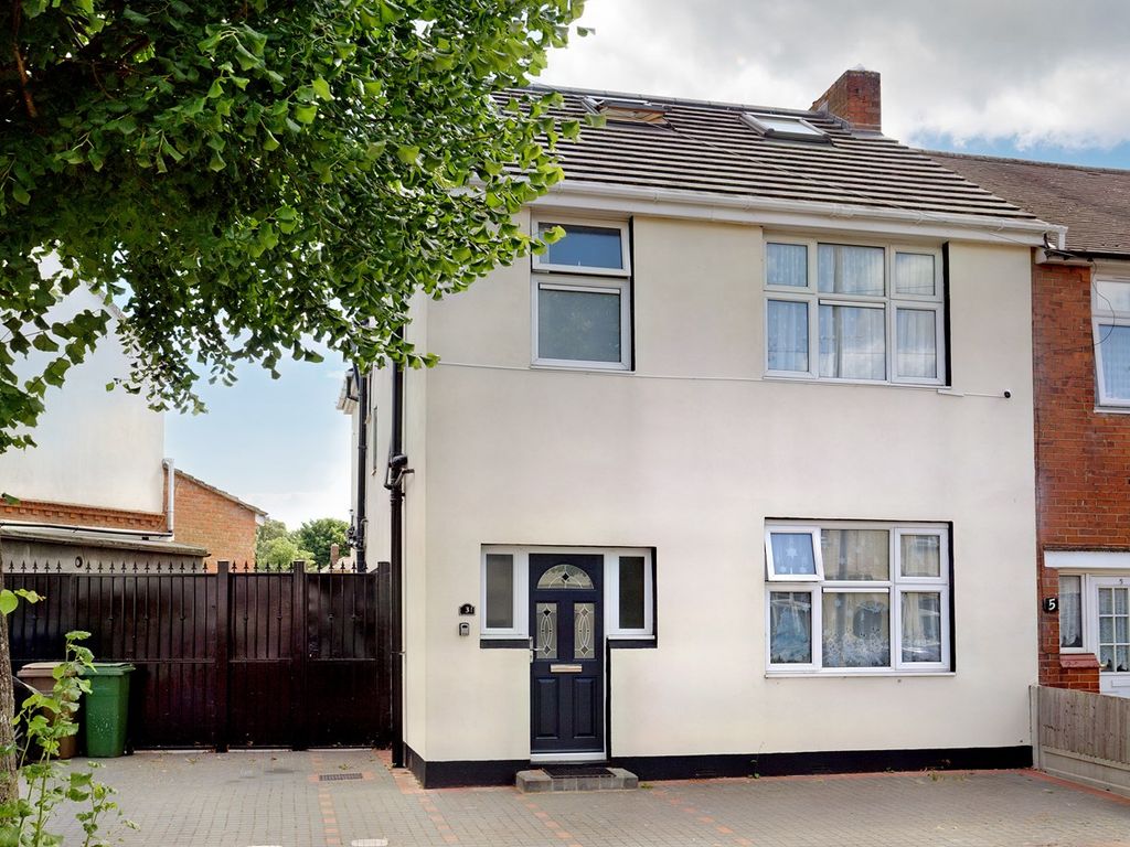 Brooms Road, Luton LU2  