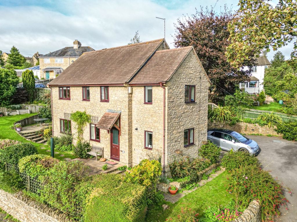 4 bed detached house for sale in Star Hill, Nailsworth GL6, £599,950