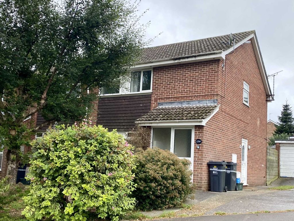 1 bed flat to rent in Glanvill Avenue, Chard TA20 Zoopla