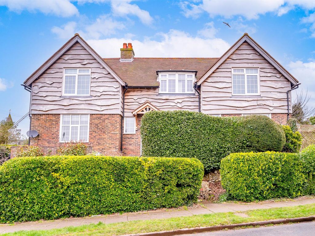 4 bed detached house for sale in Homefield Road, Seaford BN25, £750,000