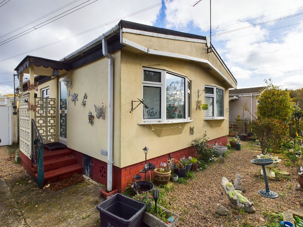 Wey Meadows, Weybridge, Surrey KT13  