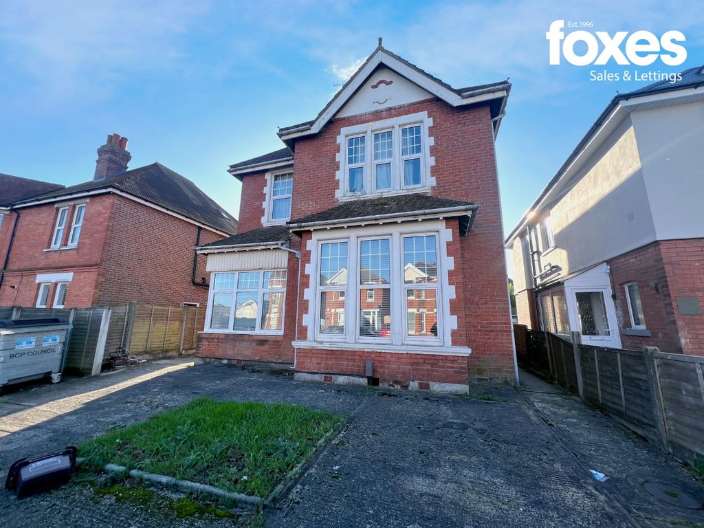 1 bed flat to rent in Talbot Road, Bournemouth, Dorset BH9, £800 pcm