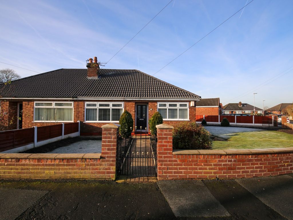 2 bed semidetached bungalow for sale in Kenilworth Drive, Hindley