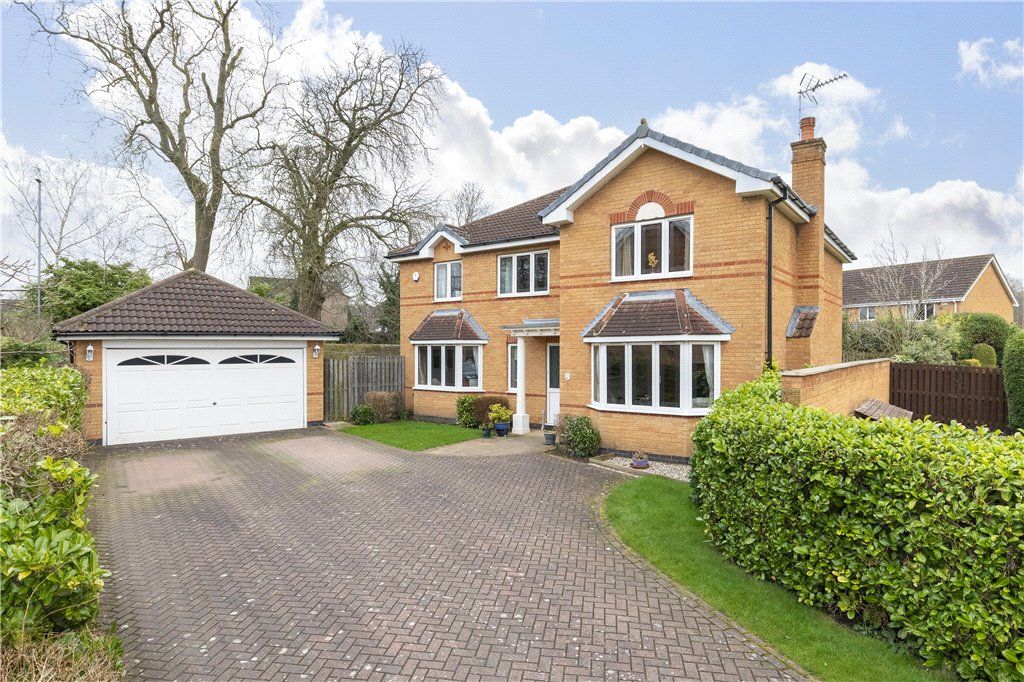 5 bed detached house for sale in Oaklands Avenue, Adel, Leeds, West